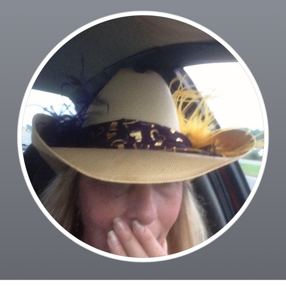 Meet your Posher, Rose marie - Picture 4 of 4